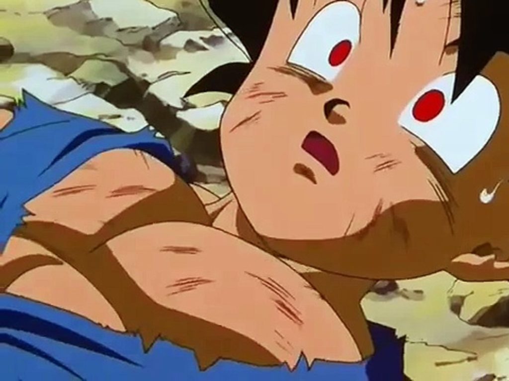 Goku in preda alle Onde Bluets si sta per trasformare in Oozaru Dorato